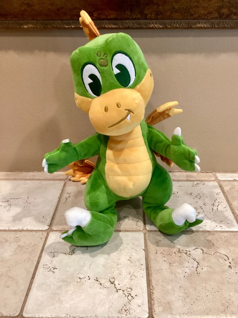 Disney Animal Kingdom Chester & Hester’s Dinorama Daryl Dinosaur Plush 13”